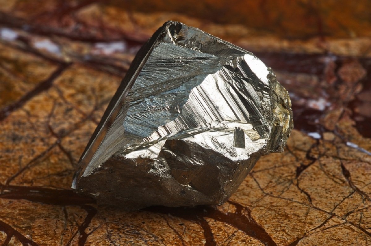 Unveiling the Hidden Treasures: A Comprehensive Guide to Metallic Minerals